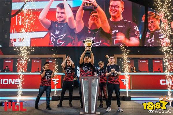 出了巨大的 出了巨大的