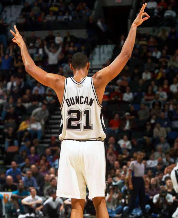 解说应减少 解说应减少